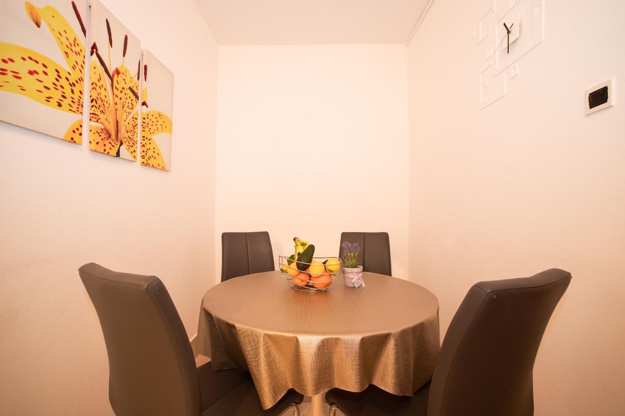 Vala Apartment