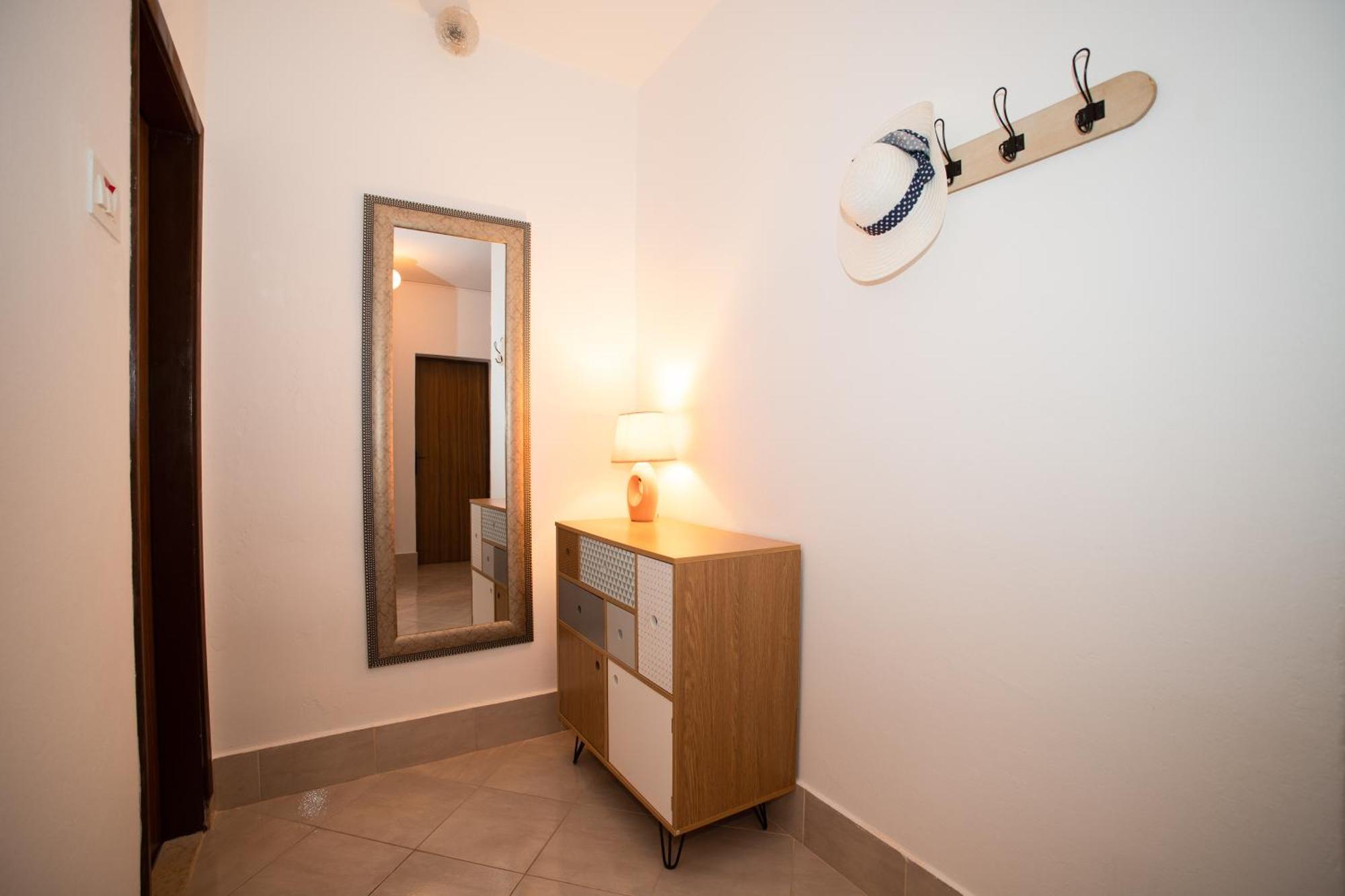 Apartment Vala *
